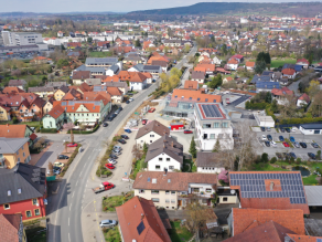 Luftaufnahme von Altenkunstadt mit Baustelle am Mühlbach (Alte Weismain).